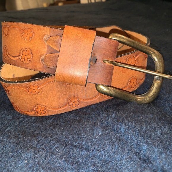 VINTAGE HANDMADE 70’s 2” WIDE TOOLED BURNISHED LEATHER BELT BOHO WESTERN HIPPIE - Picture 3 of 14